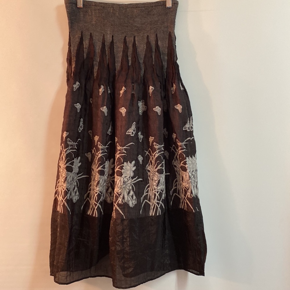 LAPIS Skirt Midi length. O/S